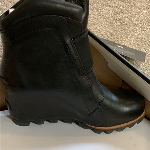 Women Sorel Fiona Wedge shoes Brand new in box